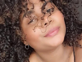 Carolinnagomez22 profile