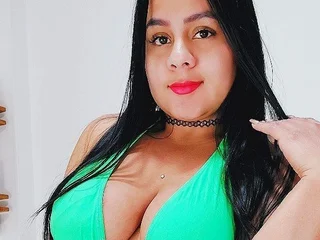 BellaaRosee18