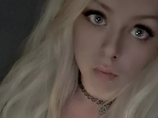 BrattyLittleDemonX