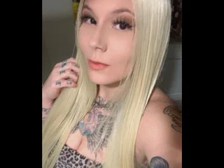 LoriMeyers_xo