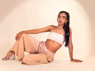 Veronica_Hottiee