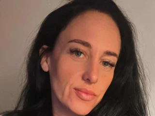 bustylexysquirts