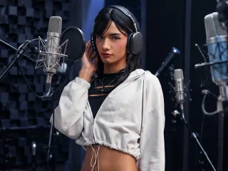 zuri_lux
